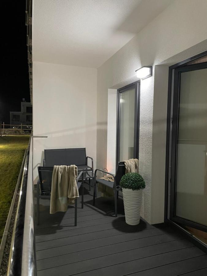 Sunset Resort Apartament Dziesiatka Przy Plazy 그르지보보 외부 사진