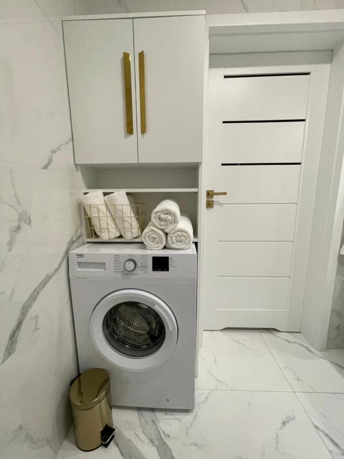 Sunset Resort Apartament Dziesiatka Przy Plazy 그르지보보 외부 사진