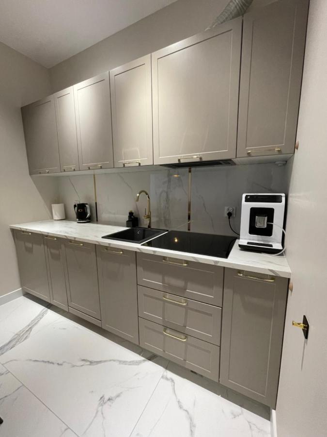 Sunset Resort Apartament Dziesiatka Przy Plazy 그르지보보 외부 사진
